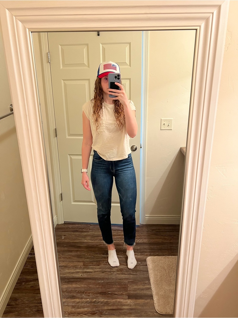 Hidden Tracey Cropped Straight Jeans
